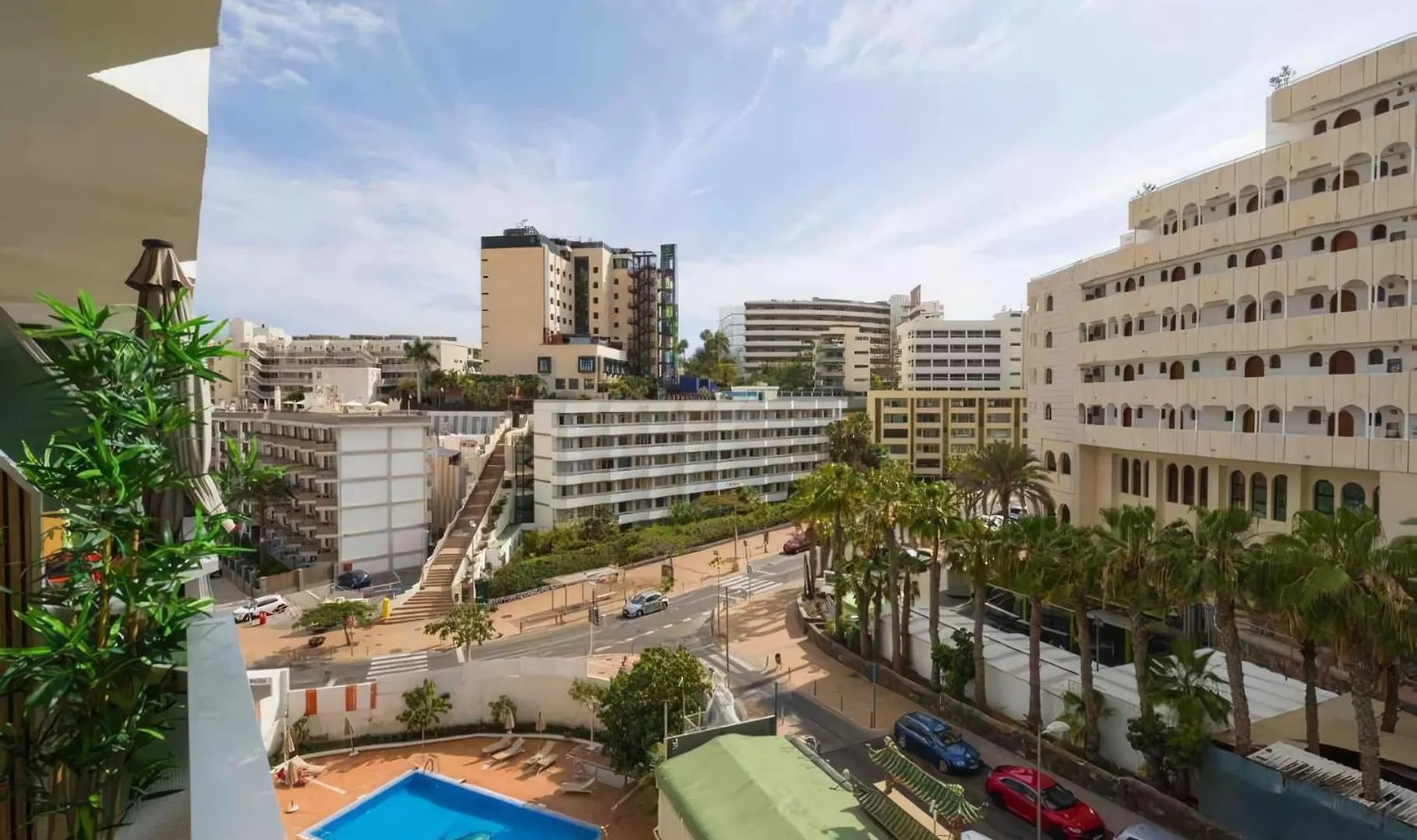 Elefantes, Playa Del Ingles At 3 Mins Distance Apartment San Bartolome de Tirajana  Spain